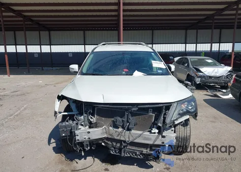 2019 Nissan Pathfinder Sv z USA, uszkodzony, nr VIN 5N1DR2MNXKC582825